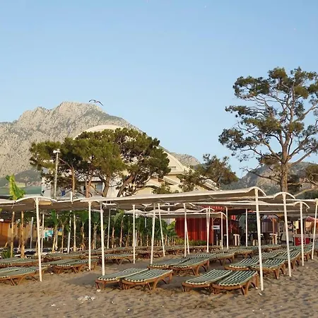 Üdülőközpont Beralisa Family Garden Resort *