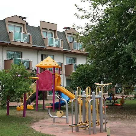 Üdülőközpont Beralisa Family Garden Resort Göynük