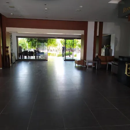 Beralisa Family Garden Resort *